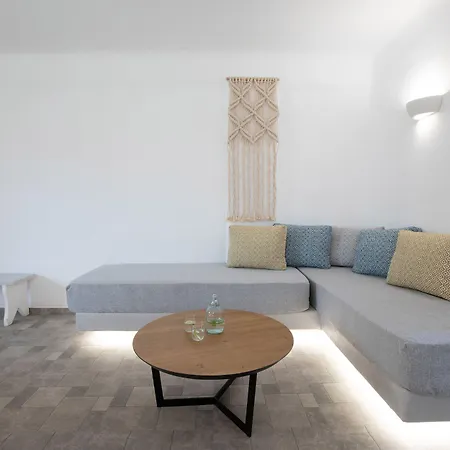 Alexandros Mykonos Kluvász