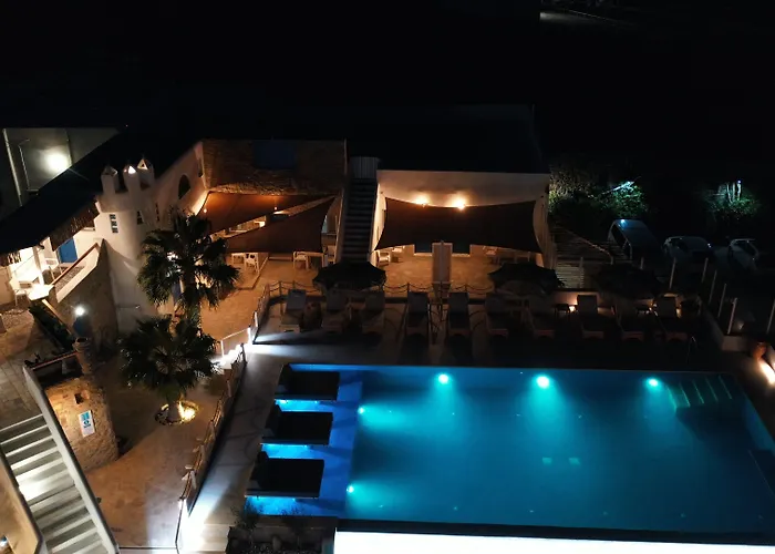 Alexandros Mykonos Κλουβάς