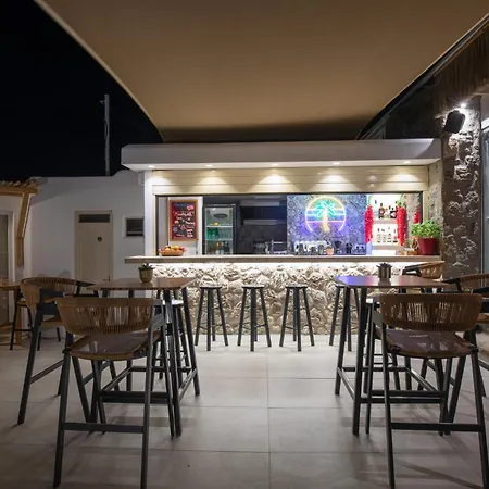 Alexandros Mykonos Apart-hotel Klouvas